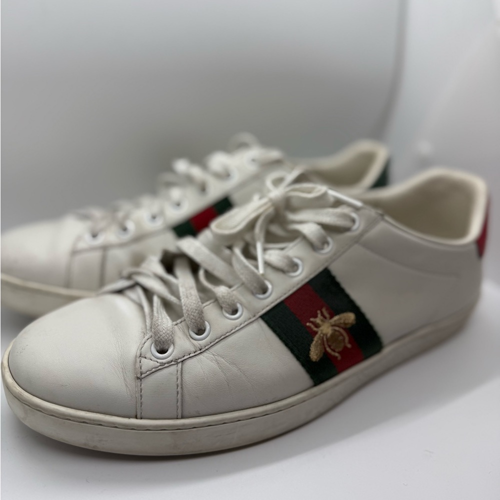 Gucci White and Green Sneakers with Red Accents